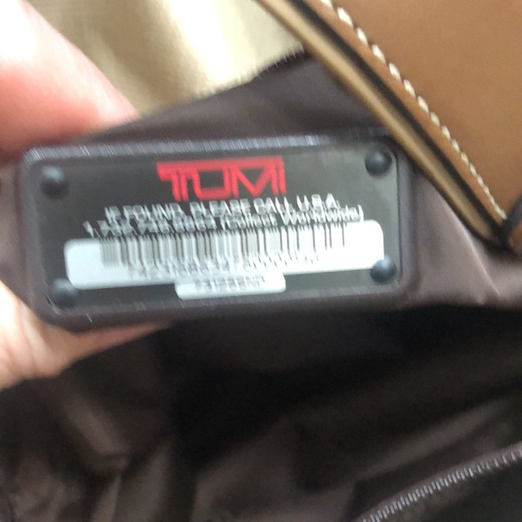 Tumi Turin Shopper Organizer Bag - Picture 10 of 11